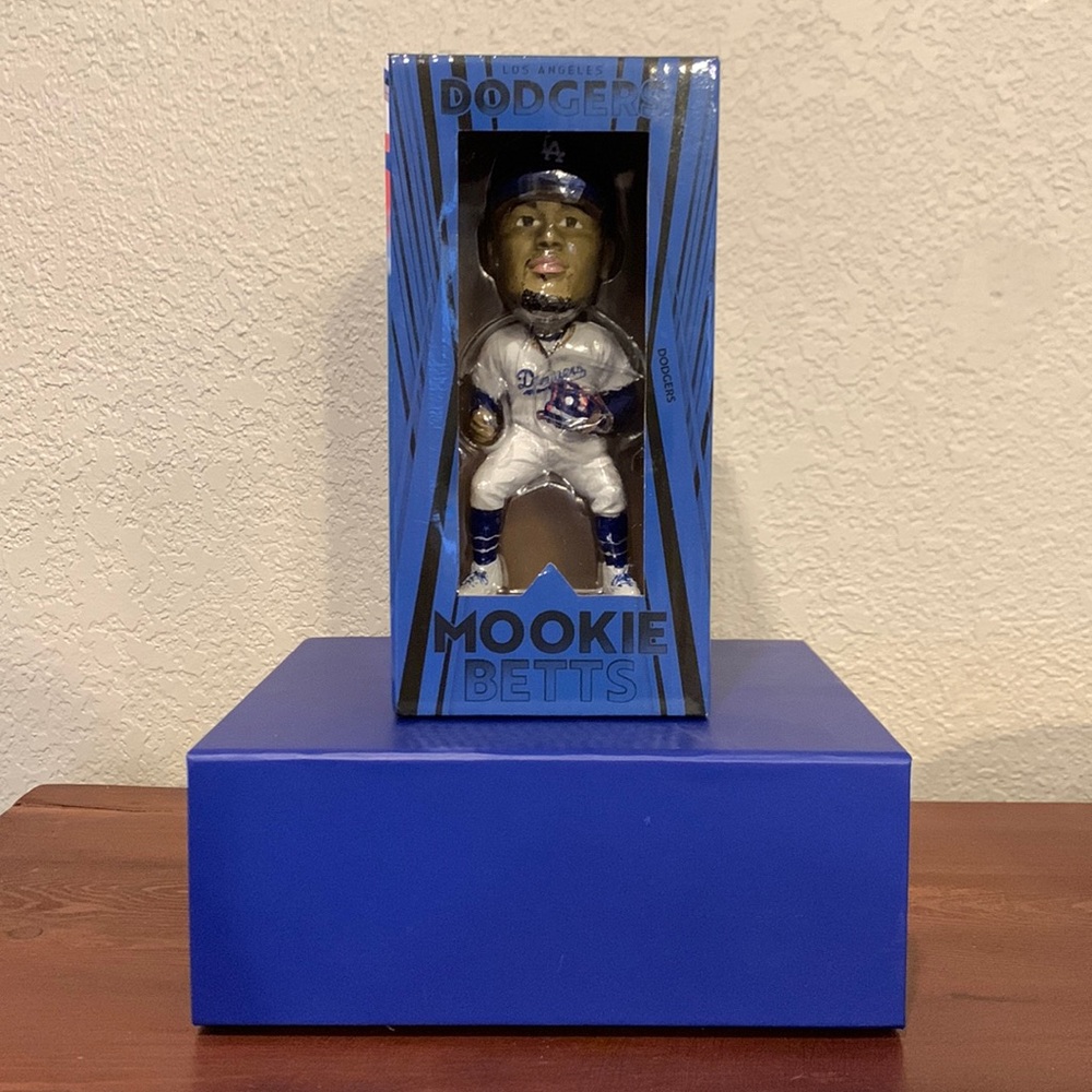 ⚾️HP⚾️ NWT Mookie Betts LA Bobblehead